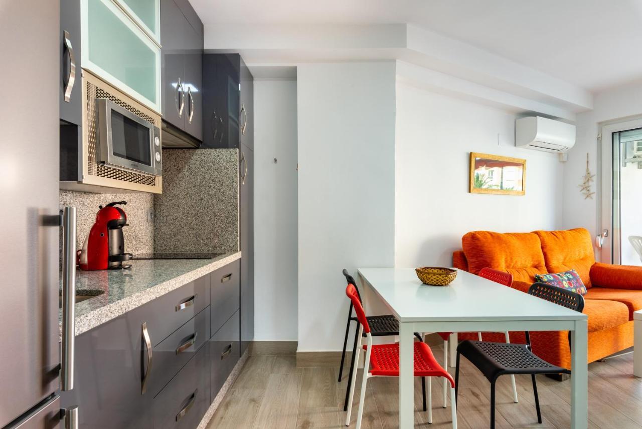 Apartamento Primera Linea Playa Алгаробо-Коста Екстериор снимка