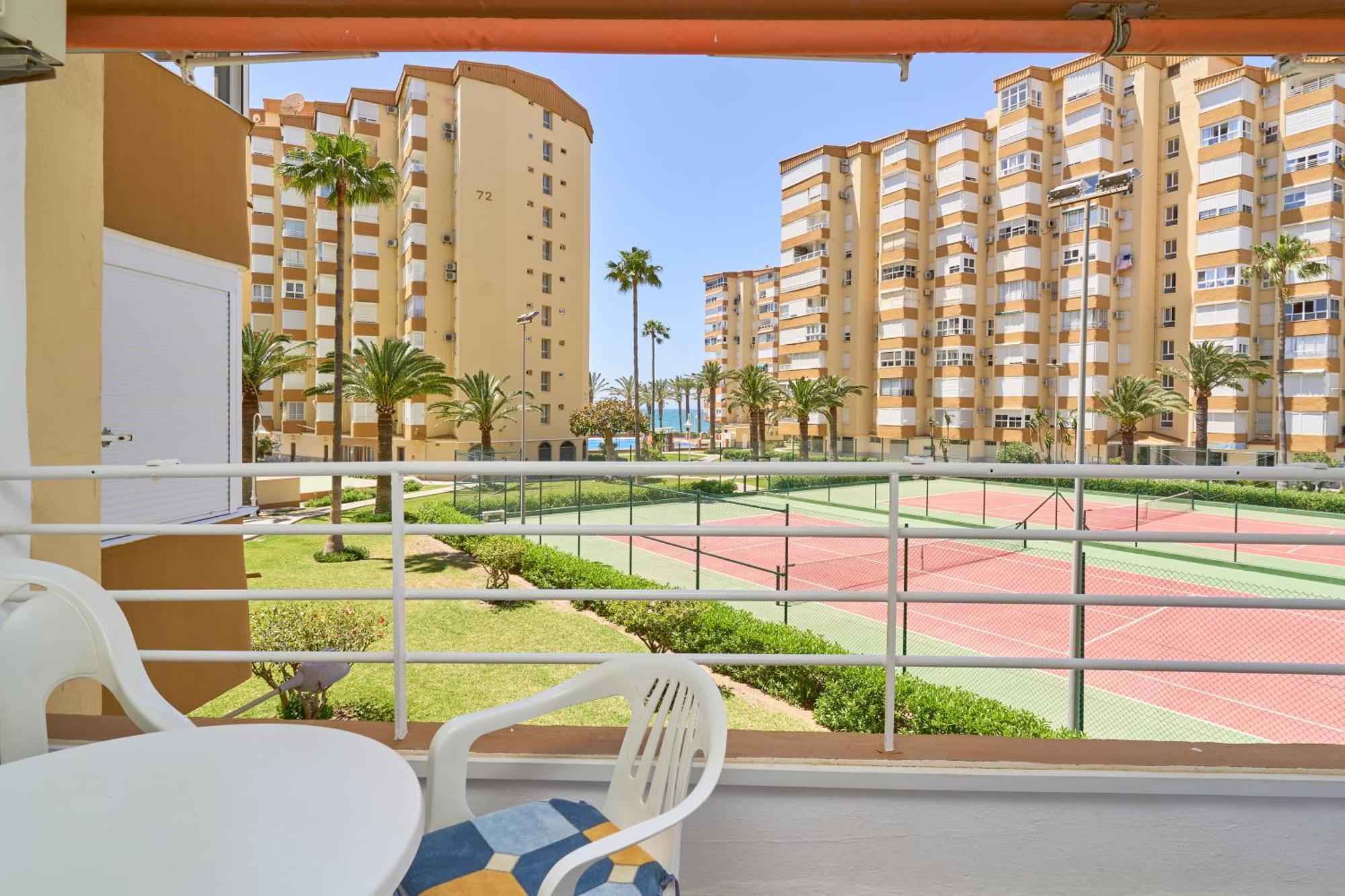 Apartamento Primera Linea Playa Алгаробо-Коста Екстериор снимка